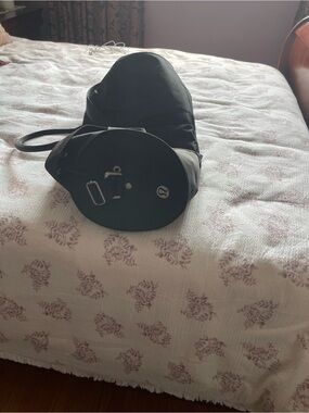 lululemon athletica Black Cylindrical yoga mat Duffel with Strap